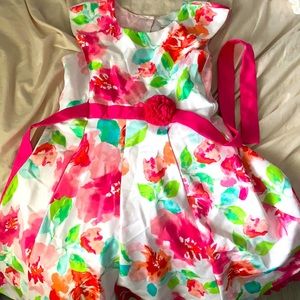 Jona Michelle floral dress, size 10 youth, buttons in the back, great condition